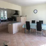 Maison A Louer * كاستلجالو